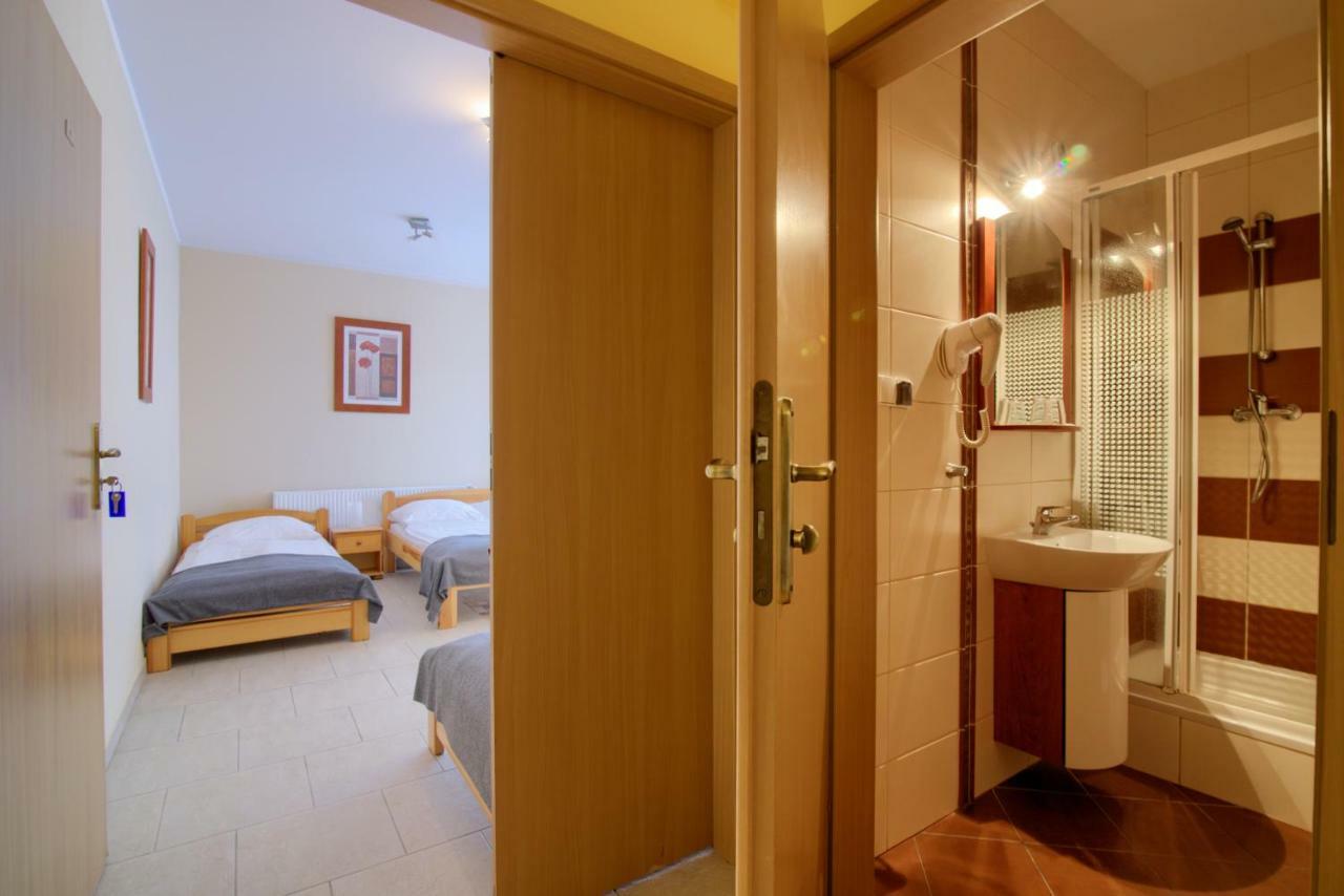 Nawigator Hotel Мендзиздрое Екстериор снимка